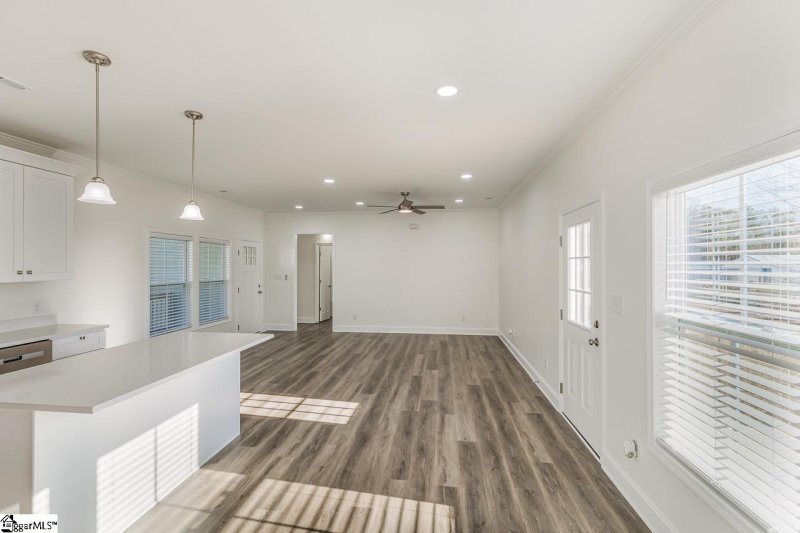 Property image 3 at 106 Stratford Place, Clinton, SC 29325