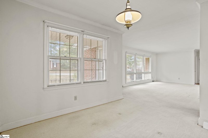 Property image 3 at 109 CHESTNUT Avenue, Greer, SC 29651