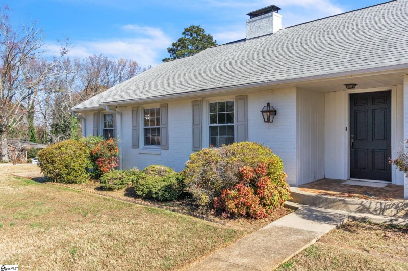 Property image 2 at 205 Hermitage Road, Greenville, SC 29615