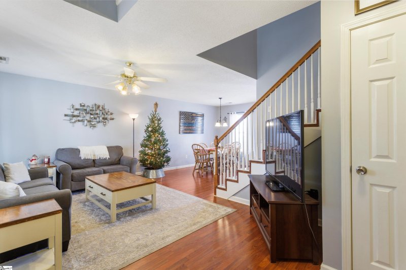 Property image 3 at 319 Springfield Circle, Easley, SC 29642