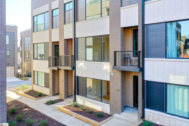 Property image 2 at 114 Noma Terrace Way, Greenville, SC 29601