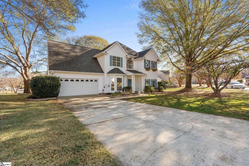 Property image 3 at 18 sandy Lane, Greenville, SC 29605