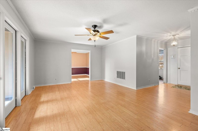 Property image 2 at 225 Eastbourne Road, Greenville, SC 29611