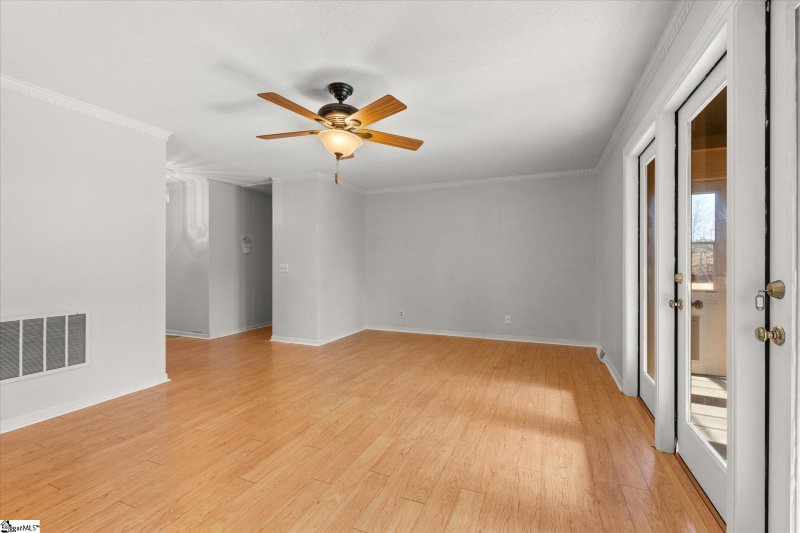 Property image 3 at 225 Eastbourne Road, Greenville, SC 29611