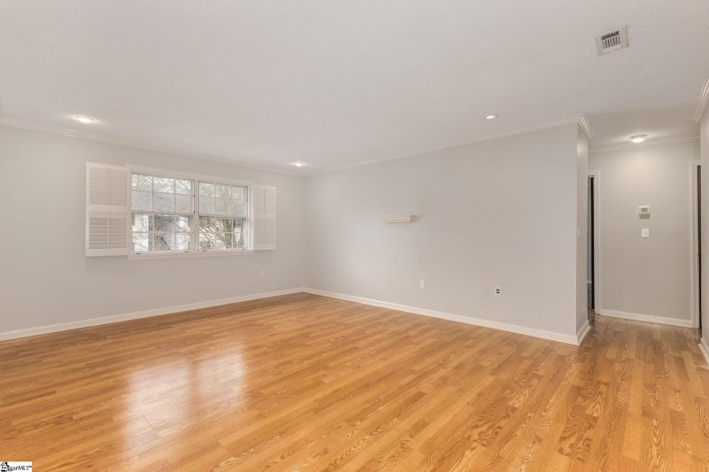 Property image 5 at 925 Cleveland Street, Greenville, SC 29601