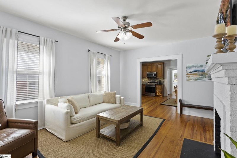 Property image 4 at 12 McAdoo Avenue, Greenville, SC 29607