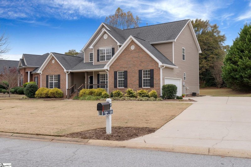 Property image 2 at 524 Brighton Circle, Easley, SC 29642