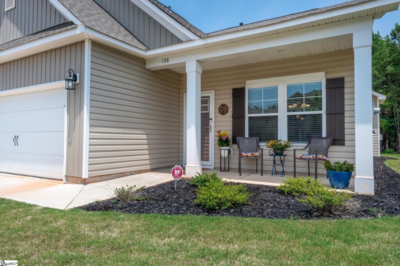 Property image 2 at 108 Bellflower Lane, Anderson, SC 29625