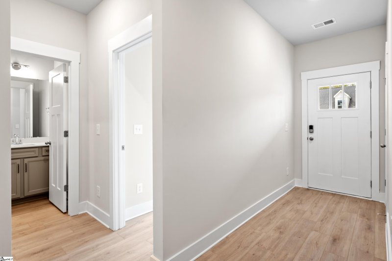 Property image 4 at 221 Woodhouse Way, Greenville, SC 29605