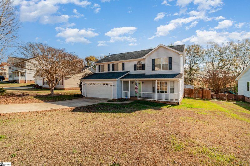 Property image 3 at 27 Michell Drive, Taylors, SC 29687