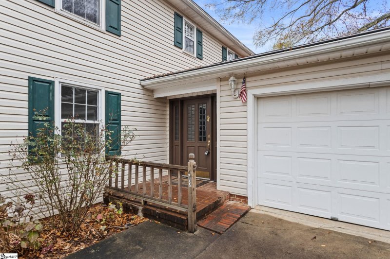 Property image 2 at 402 Brentwood Way, Simpsonville, SC 29680