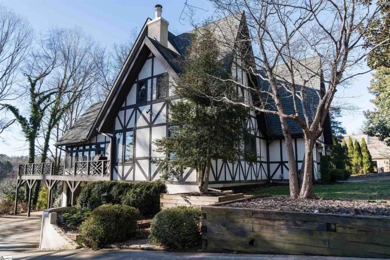 Property image 2 at 3 Yeamans Hall Court, Spartanburg, SC 29306