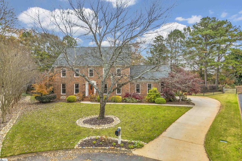 Property image 2 at 406 Summerplace Court, Greer, SC 29650