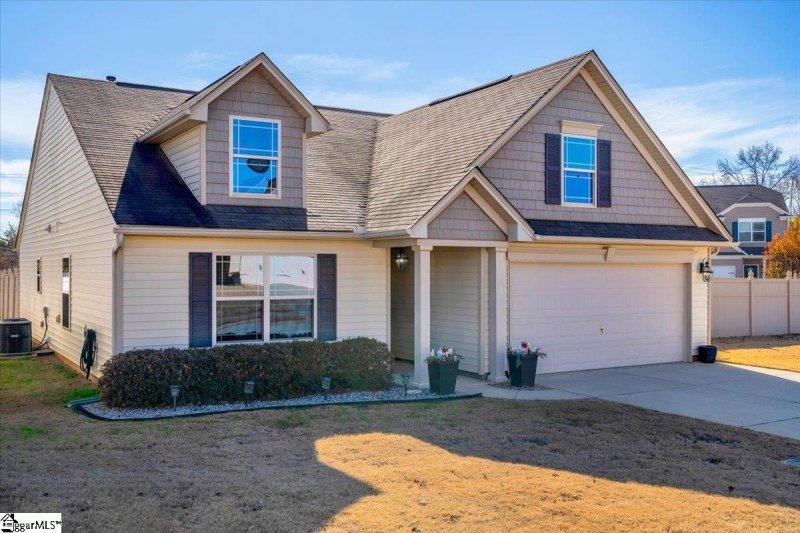 Property image 2 at 17 McFadden Drive, Simpsonville, SC 29680