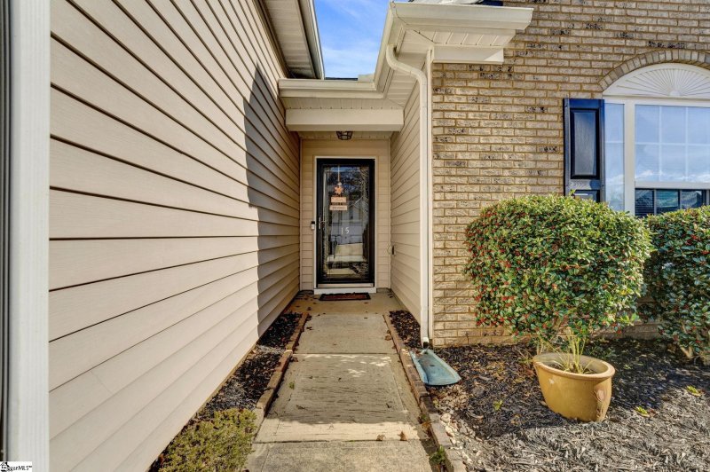 Property image 2 at 15 Sweet Shade Way, Greenville, SC 29605