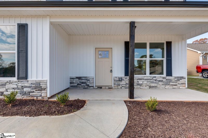 Property image 4 at 104 Legacy Lane, Pickens, SC 29671