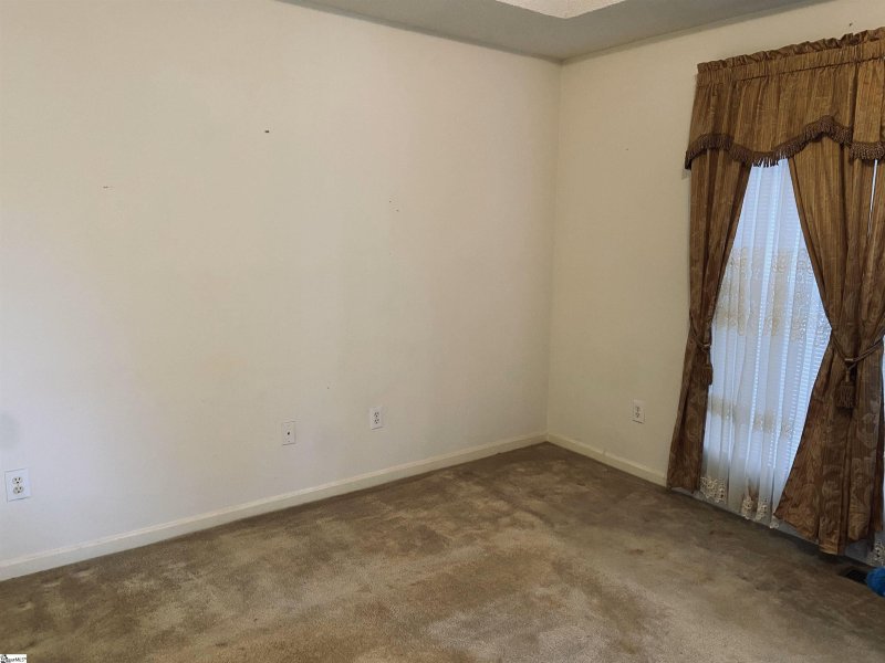 Property image 2 at 27 Susan Drive, Piedmont, SC 29673