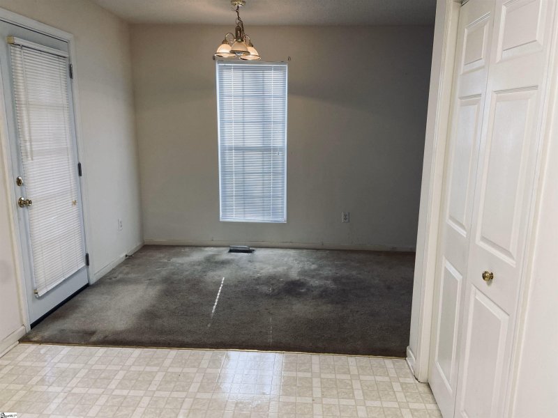 Property image 3 at 27 Susan Drive, Piedmont, SC 29673