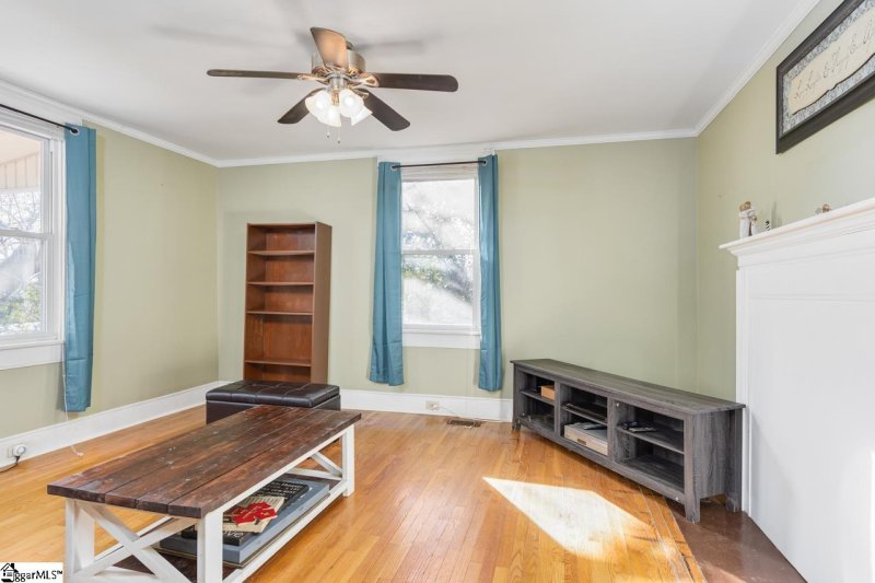 Property image 2 at 24 4th Avenue, Greenville, SC 29611-6417