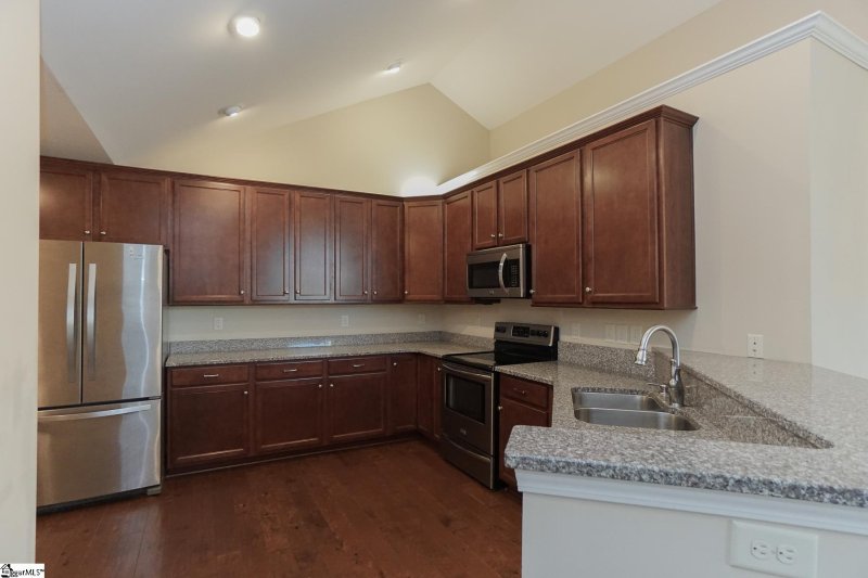 Property image 3 at 200 Sunset Glory Lane, Greenville, SC 29617-7269