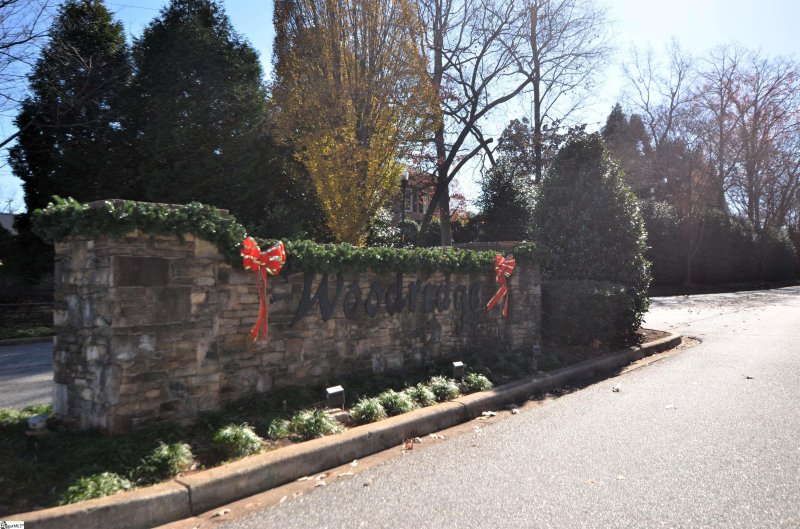 Property image 2 at 314 Carleton Circle, Spartanburg, SC 29301