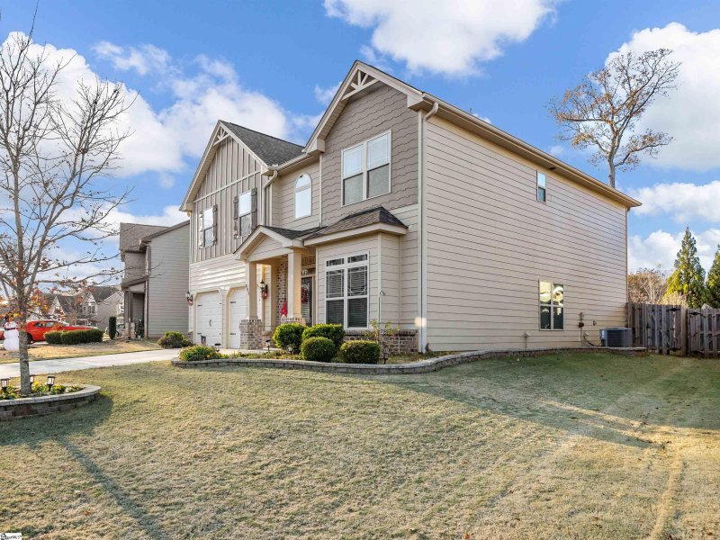 Property image 2 at 257 N Radcliff Way, Spartanburg, SC 29301