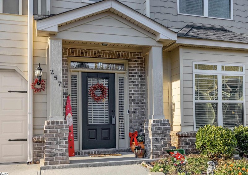 Property image 3 at 257 N Radcliff Way, Spartanburg, SC 29301