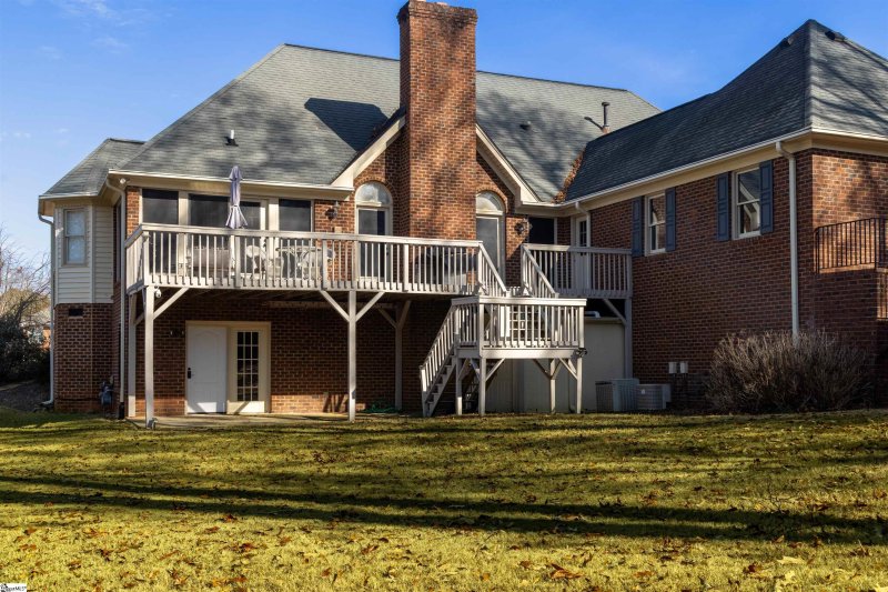 Property image 2 at 101 Chatsworth Court, Easley, SC 29642
