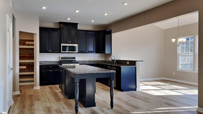 Property image 4 at 411 Sandusky Lane, Simpsonville, SC 29680-7721