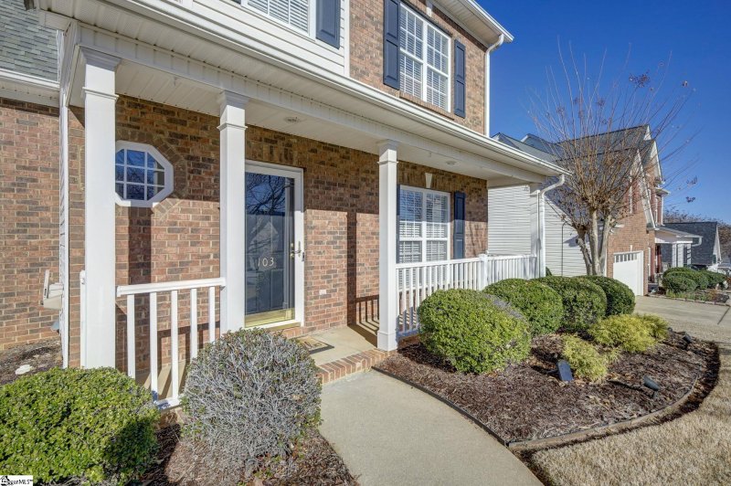 Property image 2 at 103 Rolling Oak Drive, Easley, SC 29642