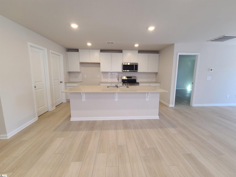 Property image 2 at 1307 Fairbairn Road, Spartanburg, SC 29303