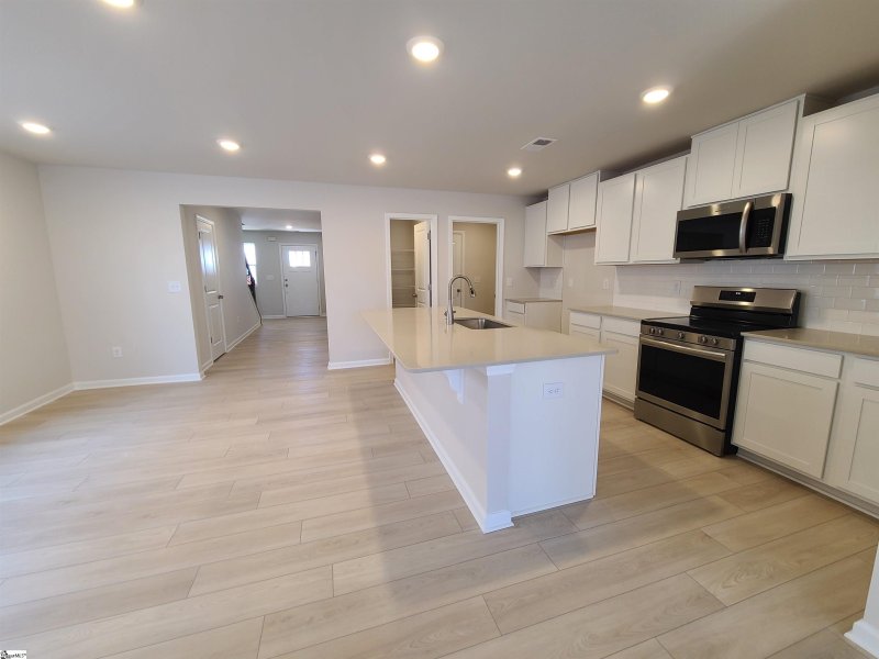 Property image 5 at 1307 Fairbairn Road, Spartanburg, SC 29303