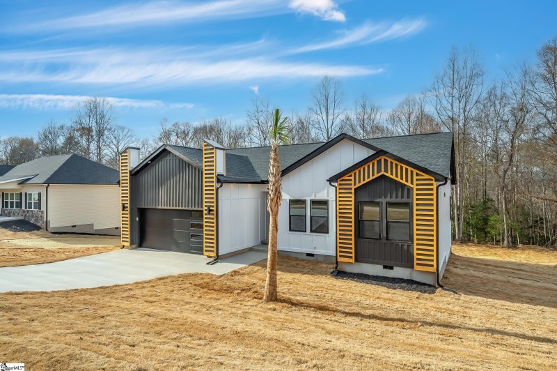 Property image 2 at 202 Anchor Road, Greenville, SC 29617