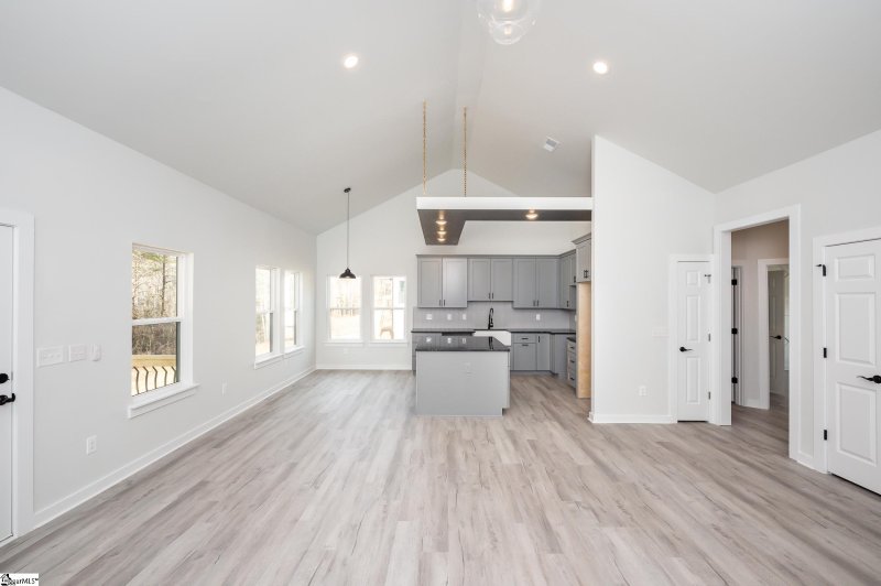 Property image 3 at 202 Anchor Road, Greenville, SC 29617