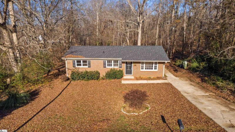 Property image 2 at 104 Cliffwood Court, Fountain Inn, SC 29644