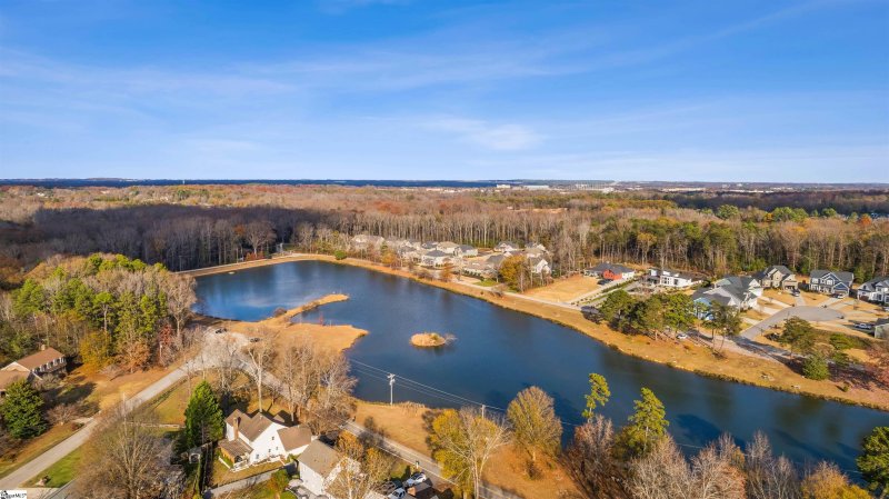 Property image 2 at 11 Boxthorne Court, Greenville, SC 29615