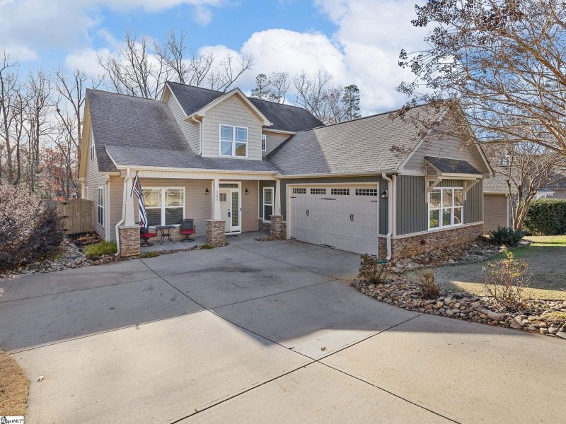 Property image 2 at 237 Brenleigh Court, Simpsonville, SC 29680
