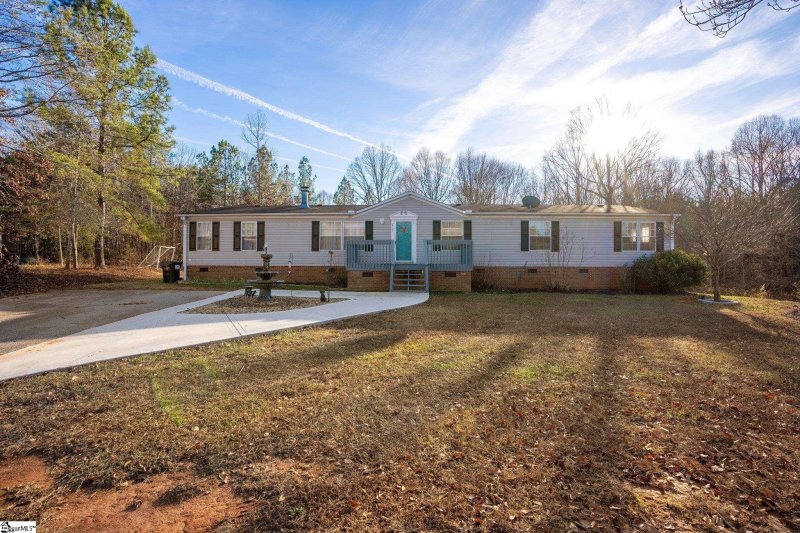Property image 3 at 117 Turkey Trot Court, Easley, SC 29640