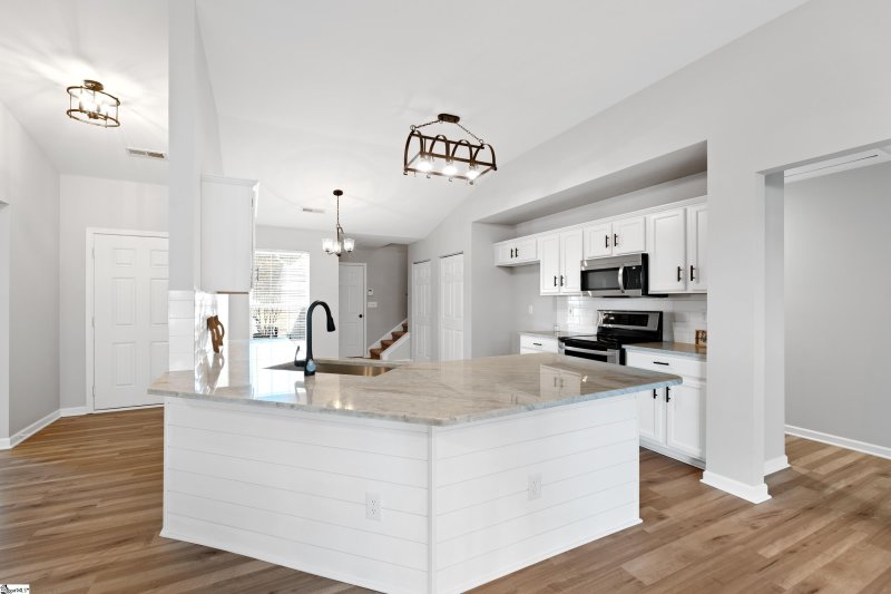 Property image 4 at 371 Hamilton Parkway, Easley, SC 29642