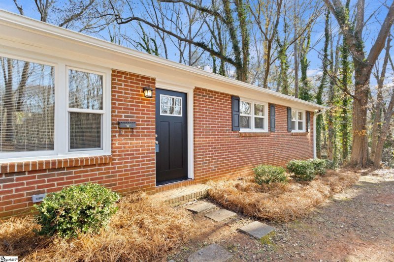 Property image 2 at 118 Carolyn Drive, Spartanburg, SC 29306