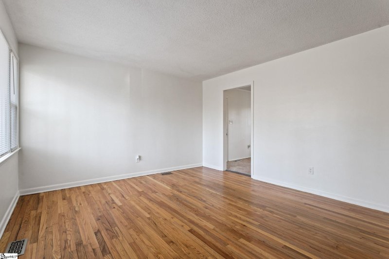 Property image 3 at 118 Carolyn Drive, Spartanburg, SC 29306