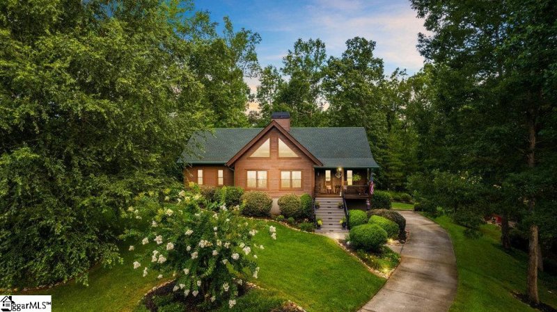 Property image 2 at 215 Lord Byron Lane, Travelers Rest, SC 29690-7212