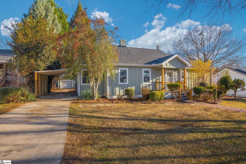 Property image 3 at 13 Bleckley Avenue, Greenville, SC 29607