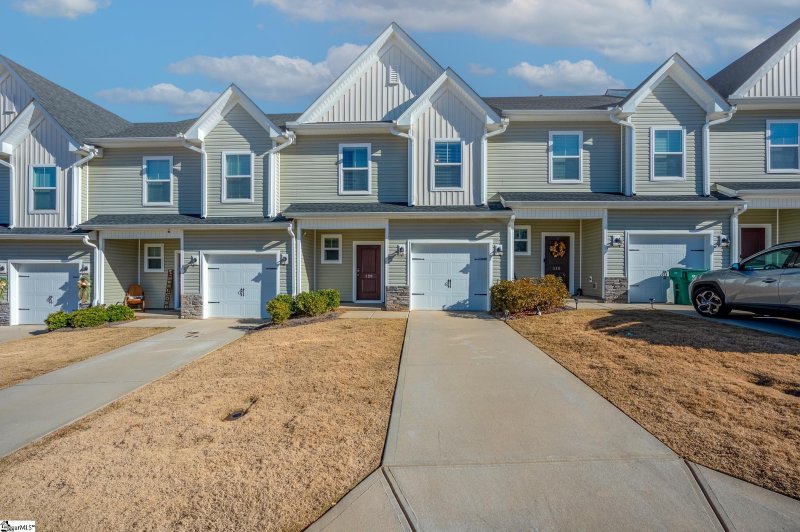 120 Clingstone Trail