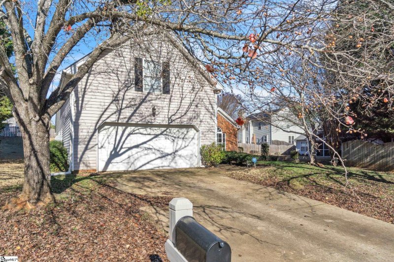 Property image 2 at 4 Pepper Harrow Court, Greenville, SC 29607