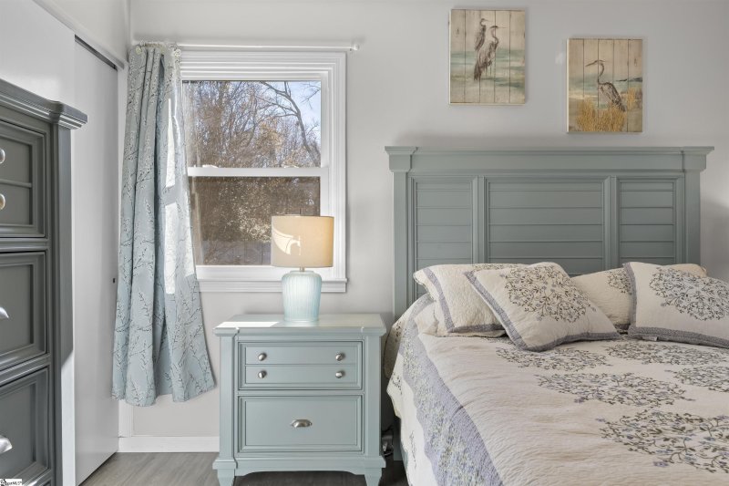 Property image 4 at 302 Boling Road, Taylors, SC 29687