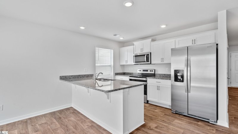 Property image 4 at 1116 S Norwhich Lane, Spartanburg, SC 29301