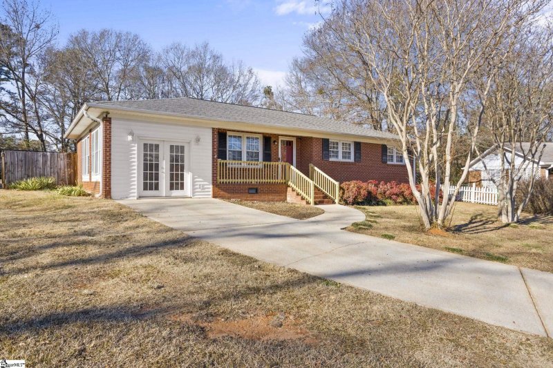 Property image 3 at 104 Graham Court, Williamston, SC 29697
