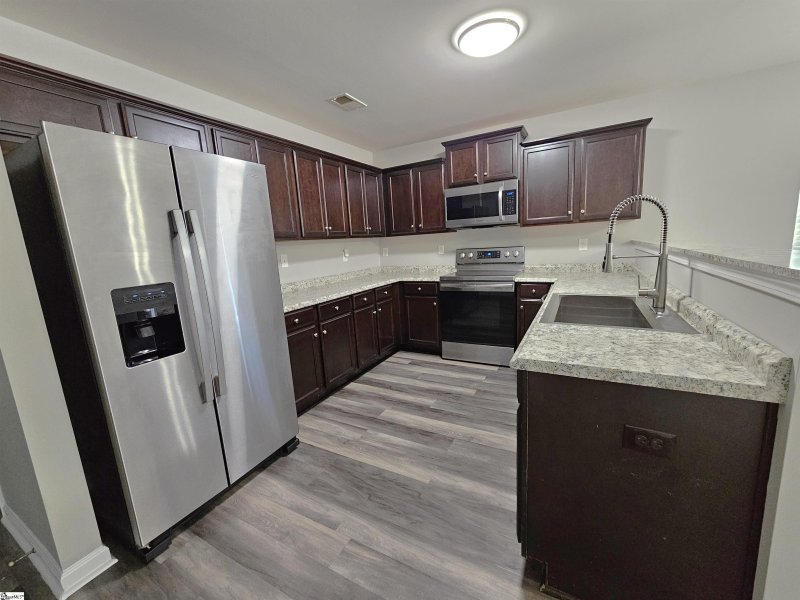 Property image 3 at 855 Markham Circle, Moore, SC 29369