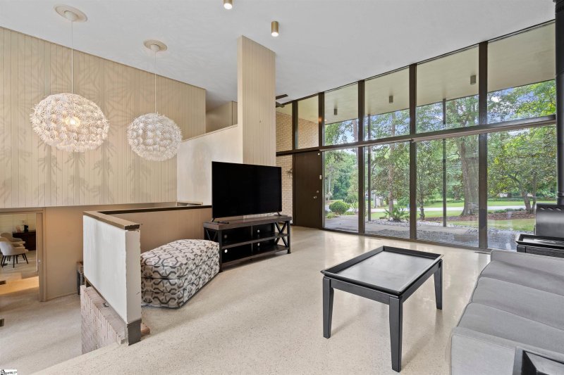 Property image 5 at 305 Botany Road, Greenville, SC 29615